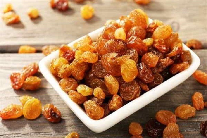 Wellhealthorganic.Com Easy-Way-To-Gain-Weight-Know-How-Raisins-Can-Help-in-Weight-Gain